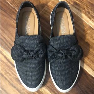 skechers slip on with bow